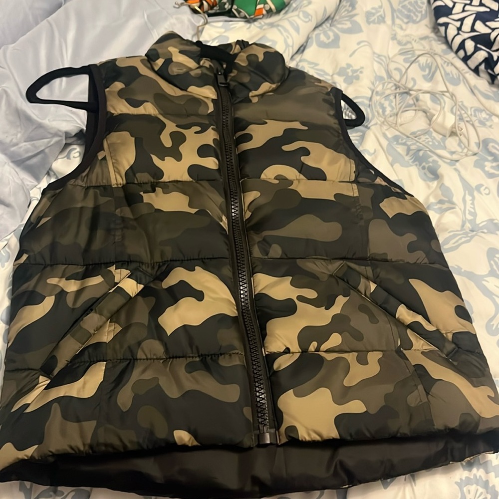 Camouflage vest